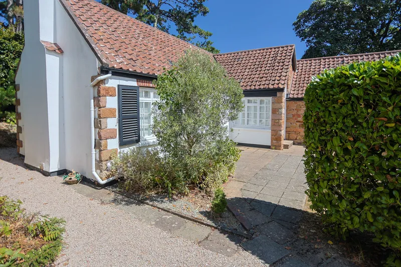 Beechfield Cottage La Rue De La Croiserie, Trinity — main photograph