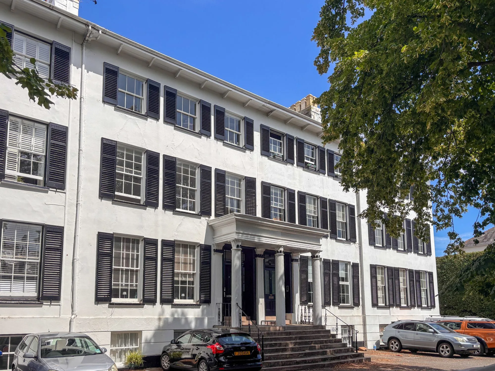 Flat 2, 4 Norfolk Terrace, 65 Rouge Bouillon — main photograph