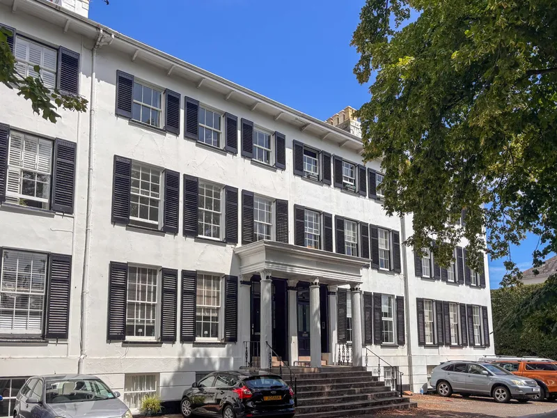 Flat 2, 4 Norfolk Terrace, 65 Rouge Bouillon — main photograph