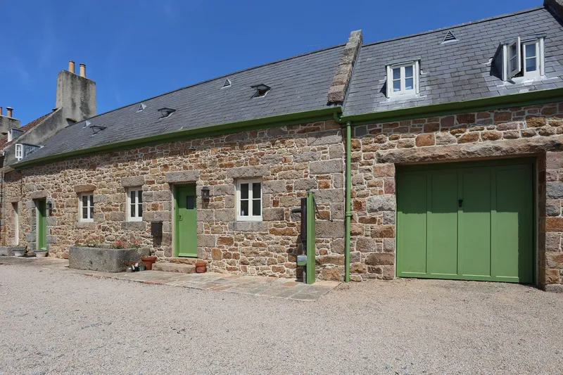 L'Etab'Le La Route De Trodez, St. Ouen — main photograph