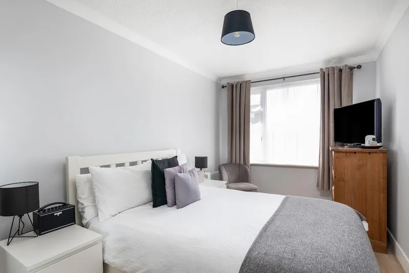 SP117 | Top floor 2 bedroom apartment | St Helier — photograph 10