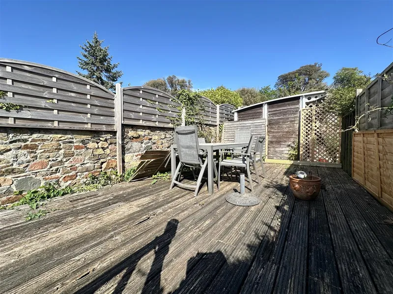 SP188 | 2 Bedroom cottage with outside space | First Tower — photograph 9