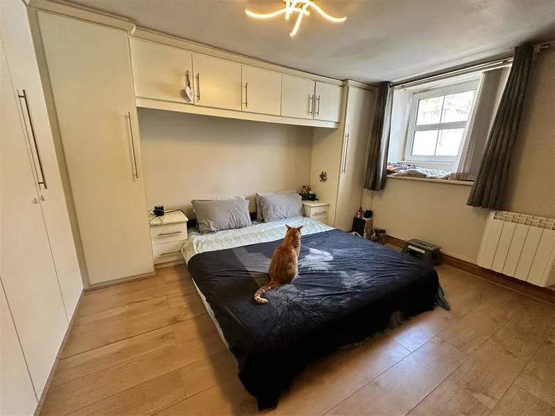 SP331 | 1 Bedroom basement flat with garden & parking | St Helier — photograph 4