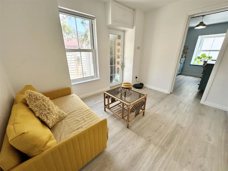 SP552 | 1 Bedroom cottage with large outside space | St Helier — photograph 2