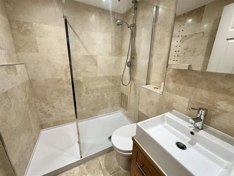 SL020 | Ground floor 2 bedroom apartment with parking | St Clement — photograph 7