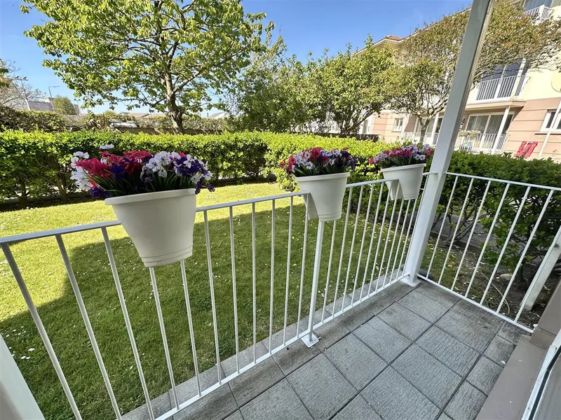 SL020 | Ground floor 2 bedroom apartment with parking | St Clement — photograph 8