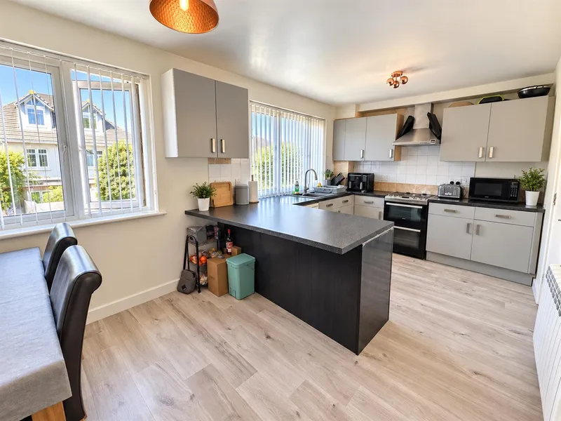 SP223 | 3 Bedroom, 2 bathroom first time buyers home | St Clement — photograph 3
