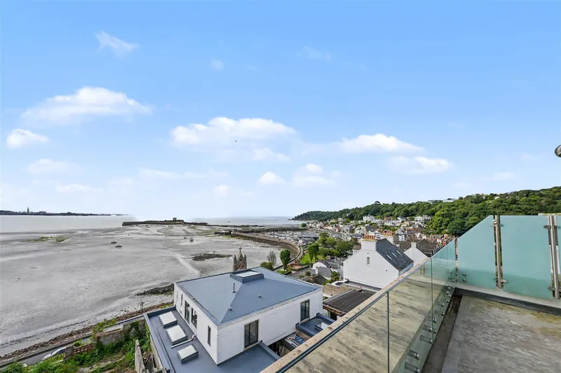 High Street, St Brelade — photograph 2