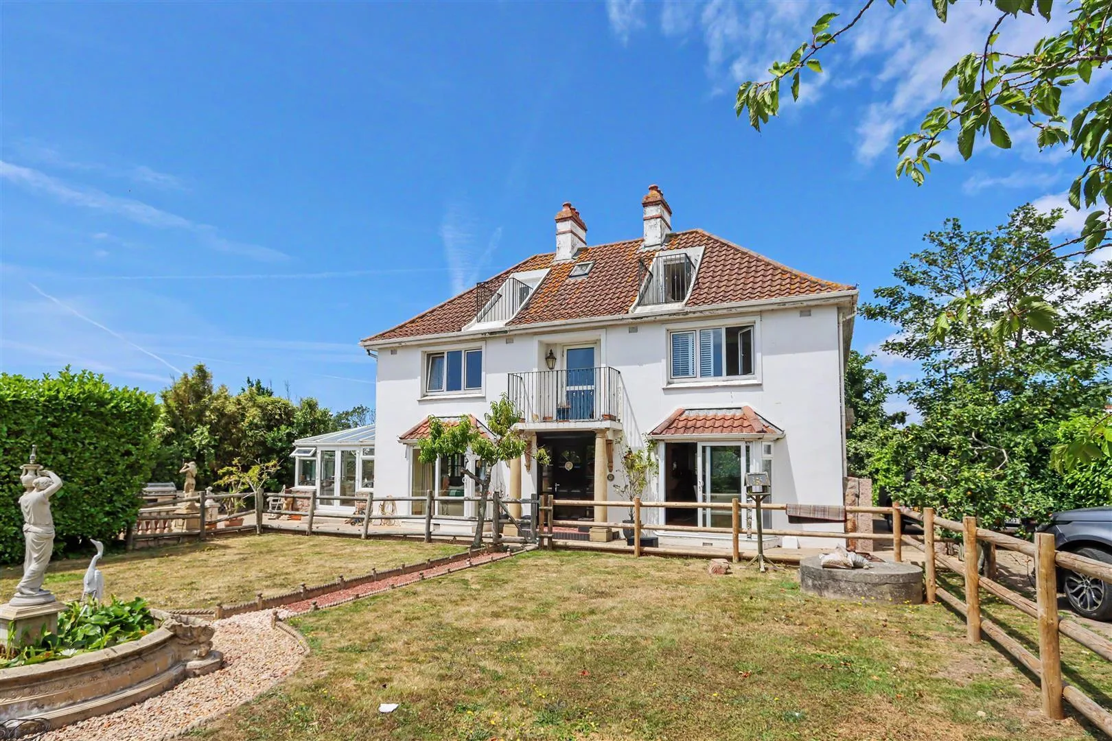 Le Vieux Beaumont, St Peter — main photograph