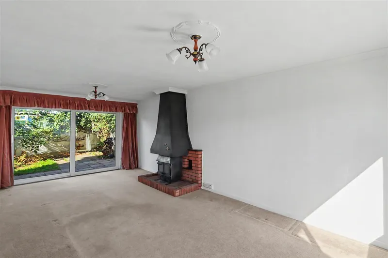 Longueville Road, St Saviour — photograph 4