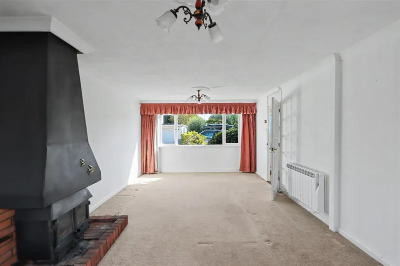 Longueville Road, St Saviour — photograph 6