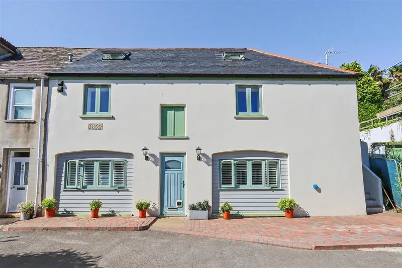 Palm grove, La pouquelaye, St helier — main photograph