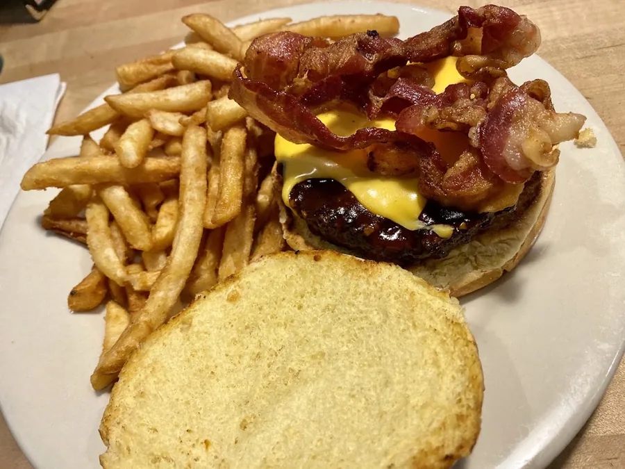 Bedoe's Bar & Grille — Canton, GA