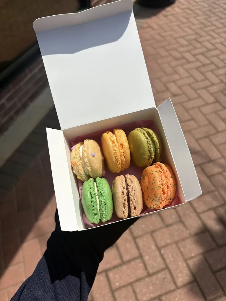 Le Macaron — Canton, GA