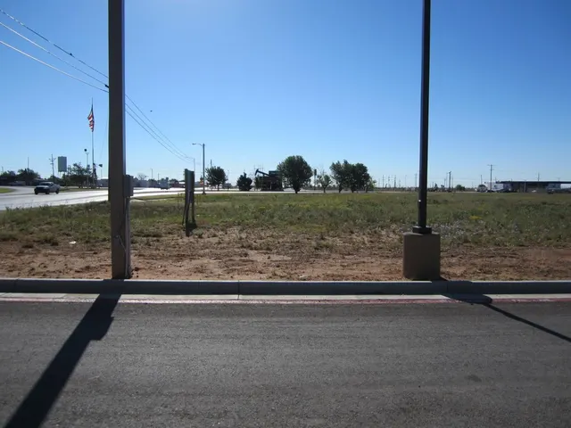 Front exterior — 850 E Broadway, Denver City, TX 79323