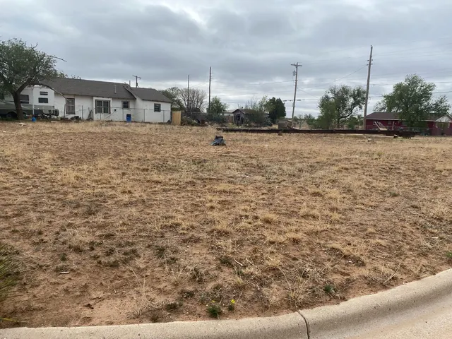 Front exterior — 3502 E 14th Street, Lubbock, TX 79403