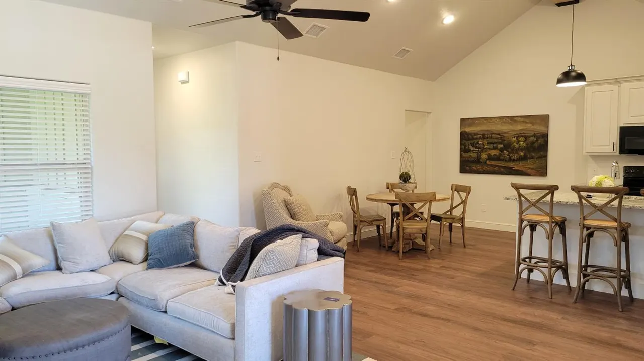 Photo 5 — 7120 Package Property Street, Lubbock, TX 79407