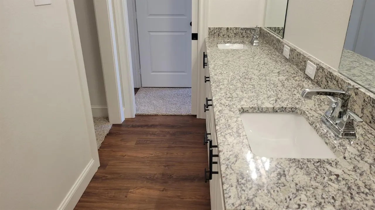 Photo 24 — 7120 Package Property Street, Lubbock, TX 79407