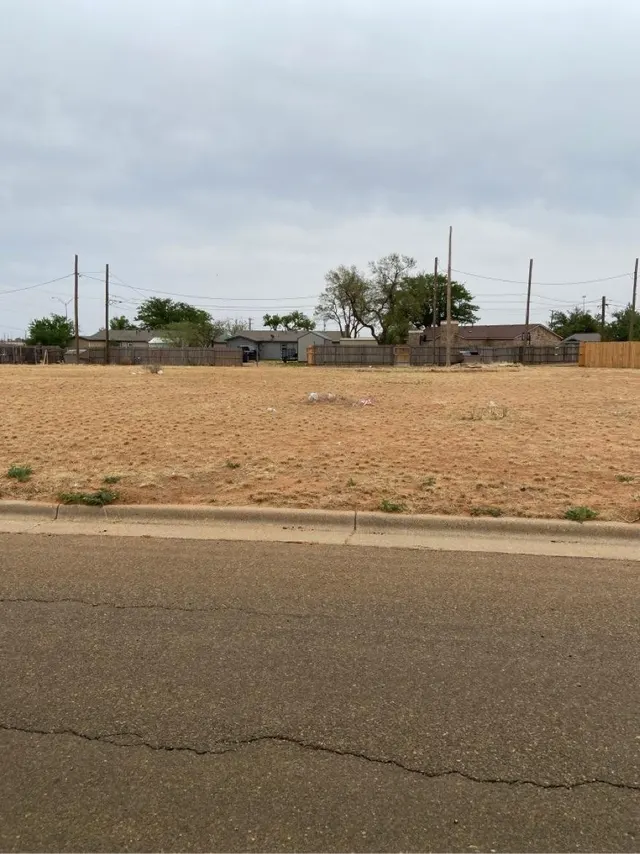 Photo 5 — 3508 E Cornell Street, Lubbock, TX 79403