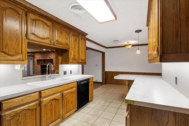 Photo 5 — 604 17th Street, Seagraves, TX 79359