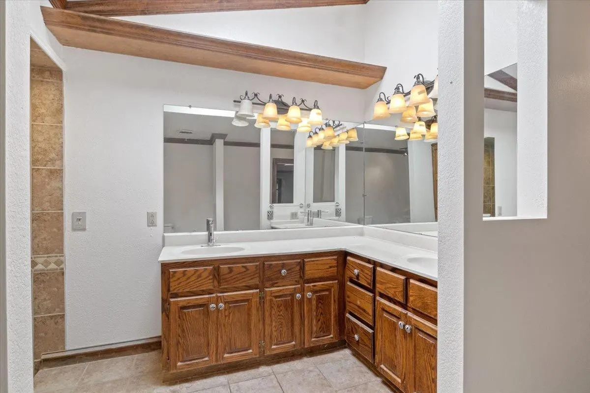 Photo 20 — 604 17th Street, Seagraves, TX 79359