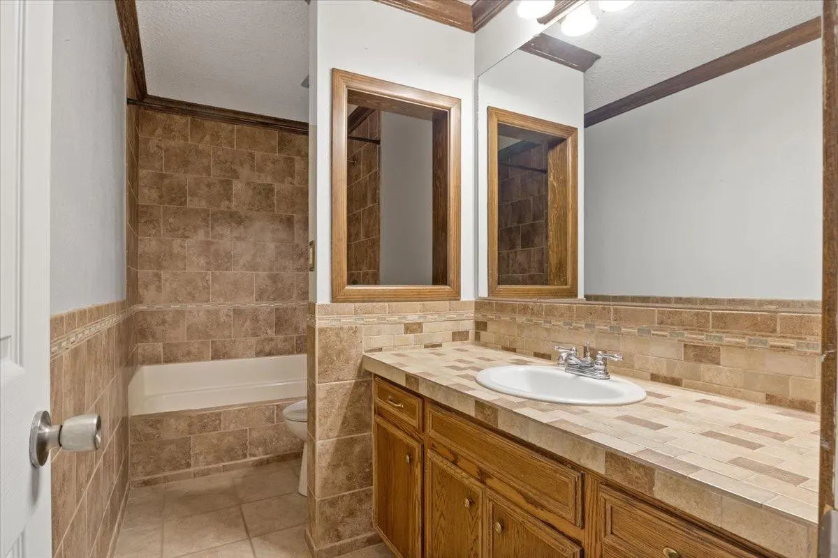 Photo 25 — 604 17th Street, Seagraves, TX 79359