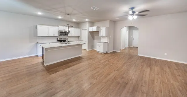 Photo 5 — 2545 137th, Lubbock, TX 79423