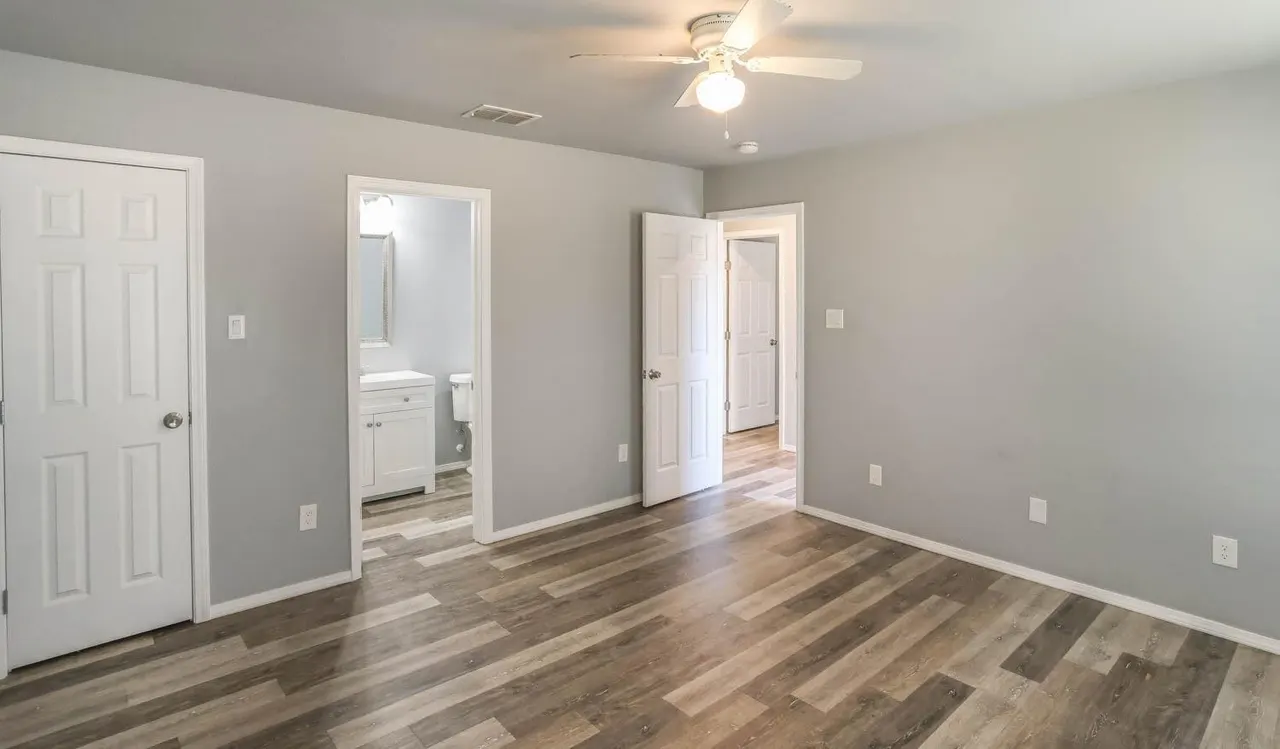 Photo 13 — 1107 N Englewood Avenue, Lubbock, TX 79416
