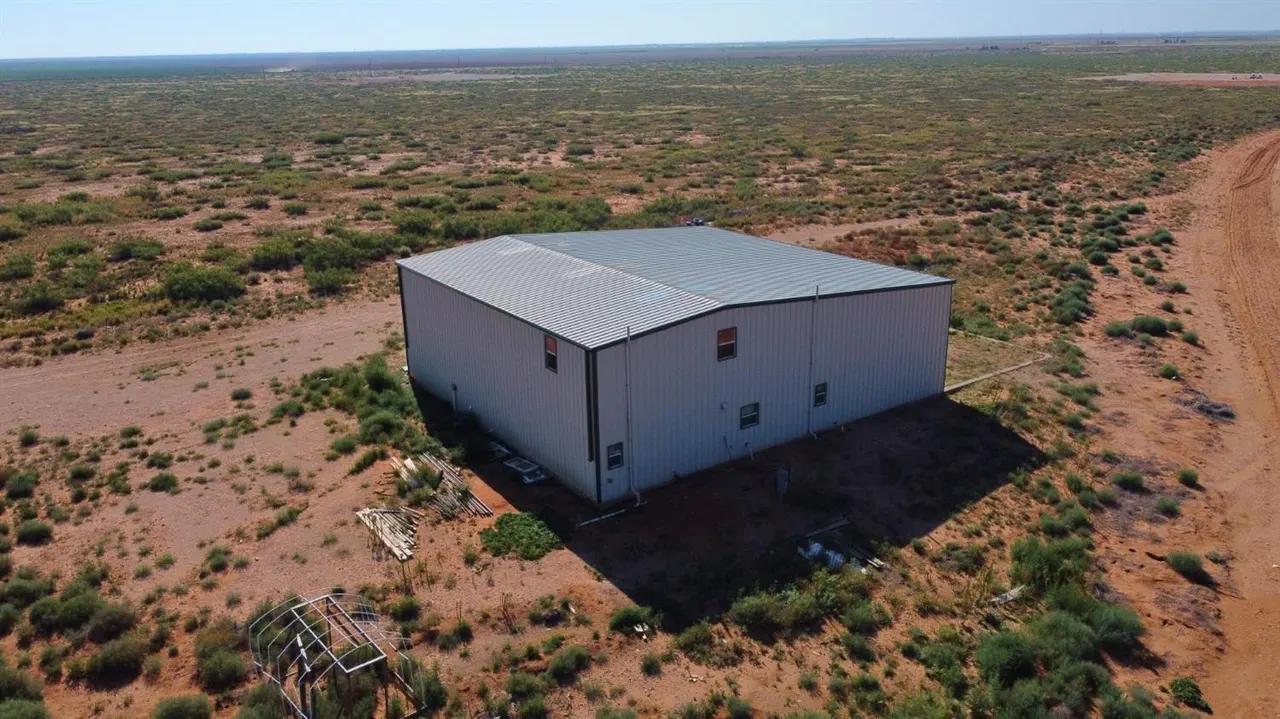 Photo 2 — 1114 County Road 260, Plains, TX 79355