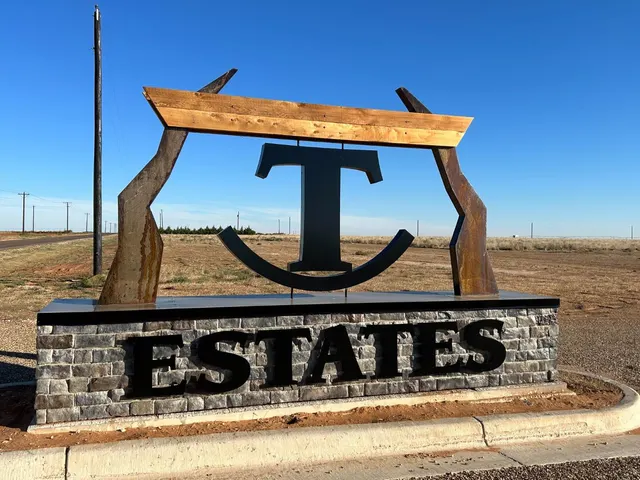 Photo 2 — 6437 Rockin T Road, Ropesville, TX 79358