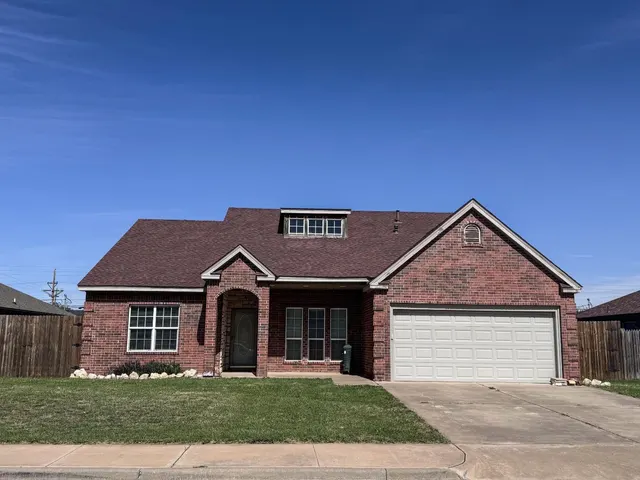 Photo 2 — 804 Birch Street, Idalou, TX 79329