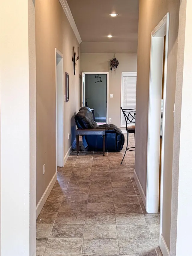 Photo 7 — 804 Birch Street, Idalou, TX 79329
