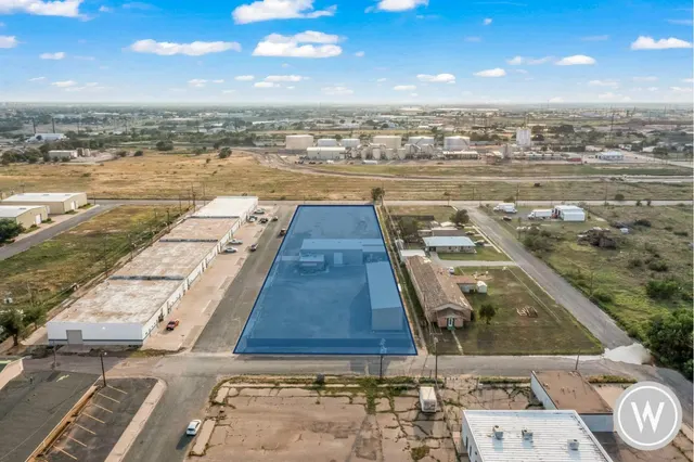 Photo 2 — 1310 Jarvis Street, Lubbock, TX 79403