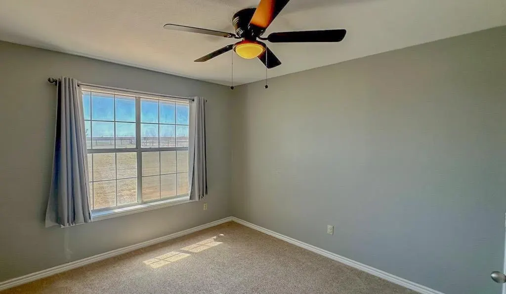 Photo 27 — 1670 W US Highway 70, Plainview, TX 79072