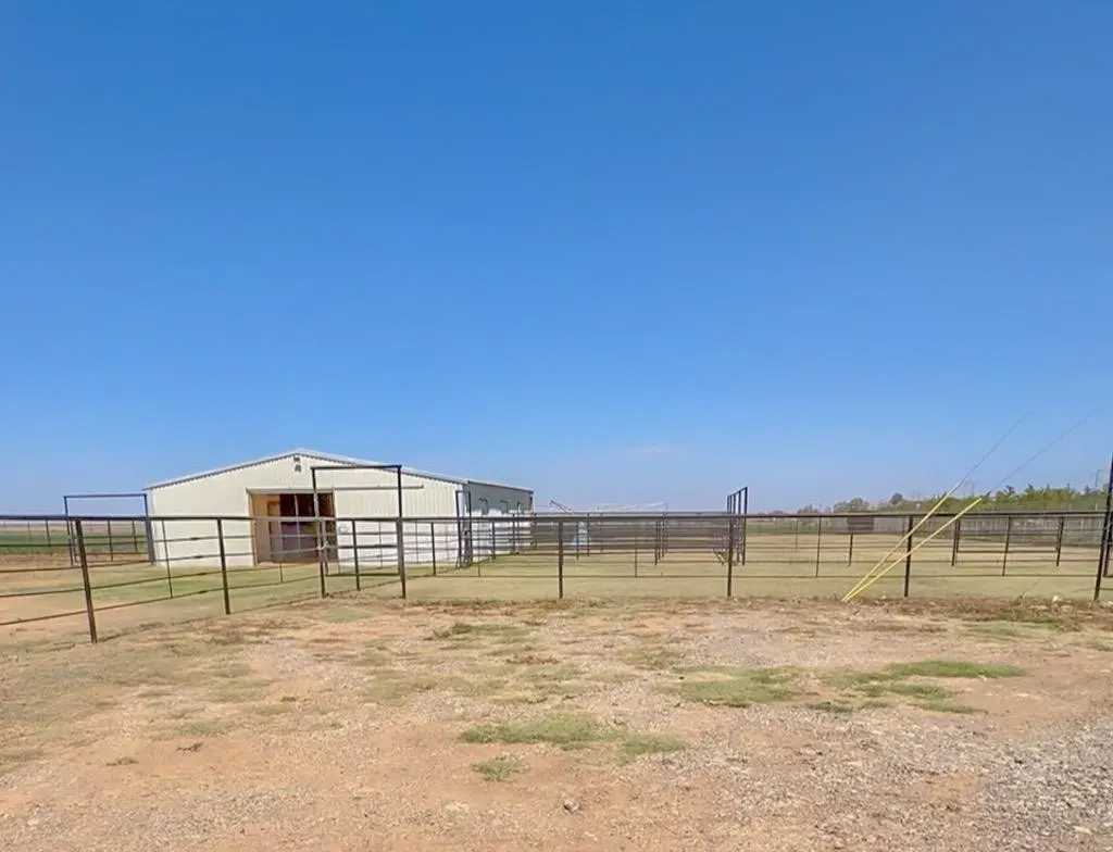 Photo 49 — 1670 W US Highway 70, Plainview, TX 79072