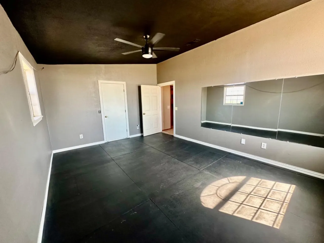 Photo 37 — 1670 W US Highway 70, Plainview, TX 79072