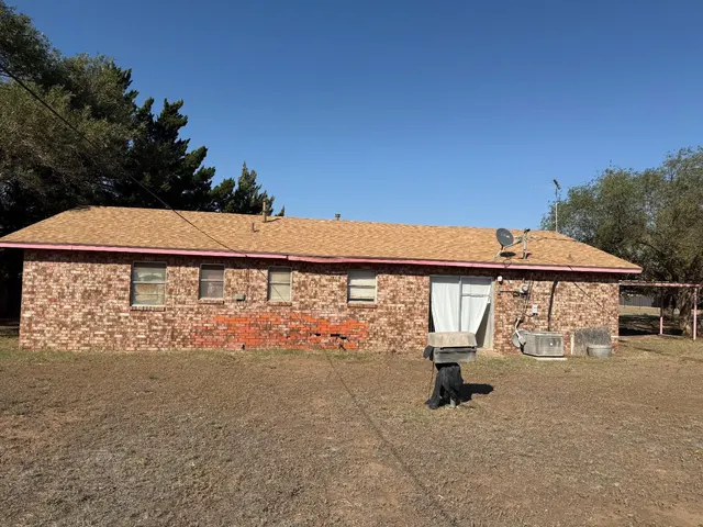 Photo 3 — 508 Duke Avenue, Anton, TX 79313