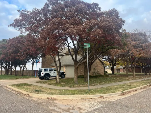Photo 4 — 812 N 23rd Street, Lamesa, TX 79331