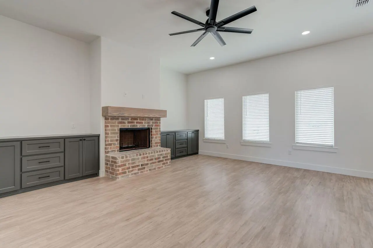 Photo 3 — 705 E 18th Street, Wolfforth, TX 79382
