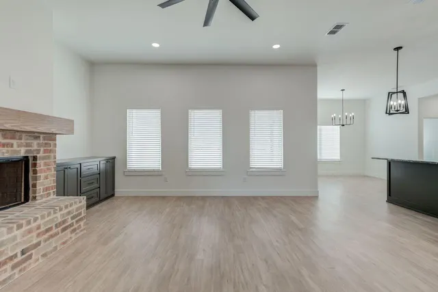 Photo 2 — 705 E 18th Street, Wolfforth, TX 79382