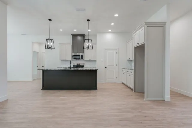 Photo 6 — 705 E 18th Street, Wolfforth, TX 79382
