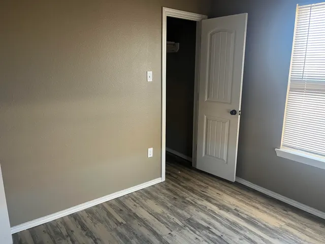 Photo 7 — 1517 E 15th Street, Lubbock, TX 79403