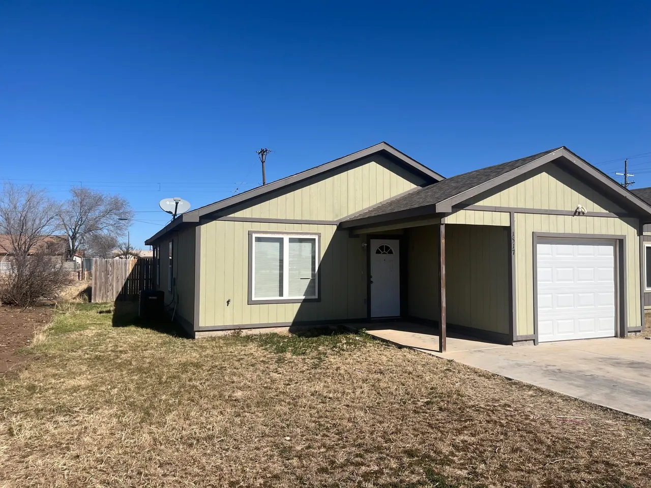 Front exterior — 1517 E 15th Street, Lubbock, TX 79403