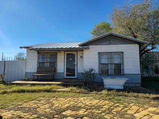 Sold home at 318 S Ave A