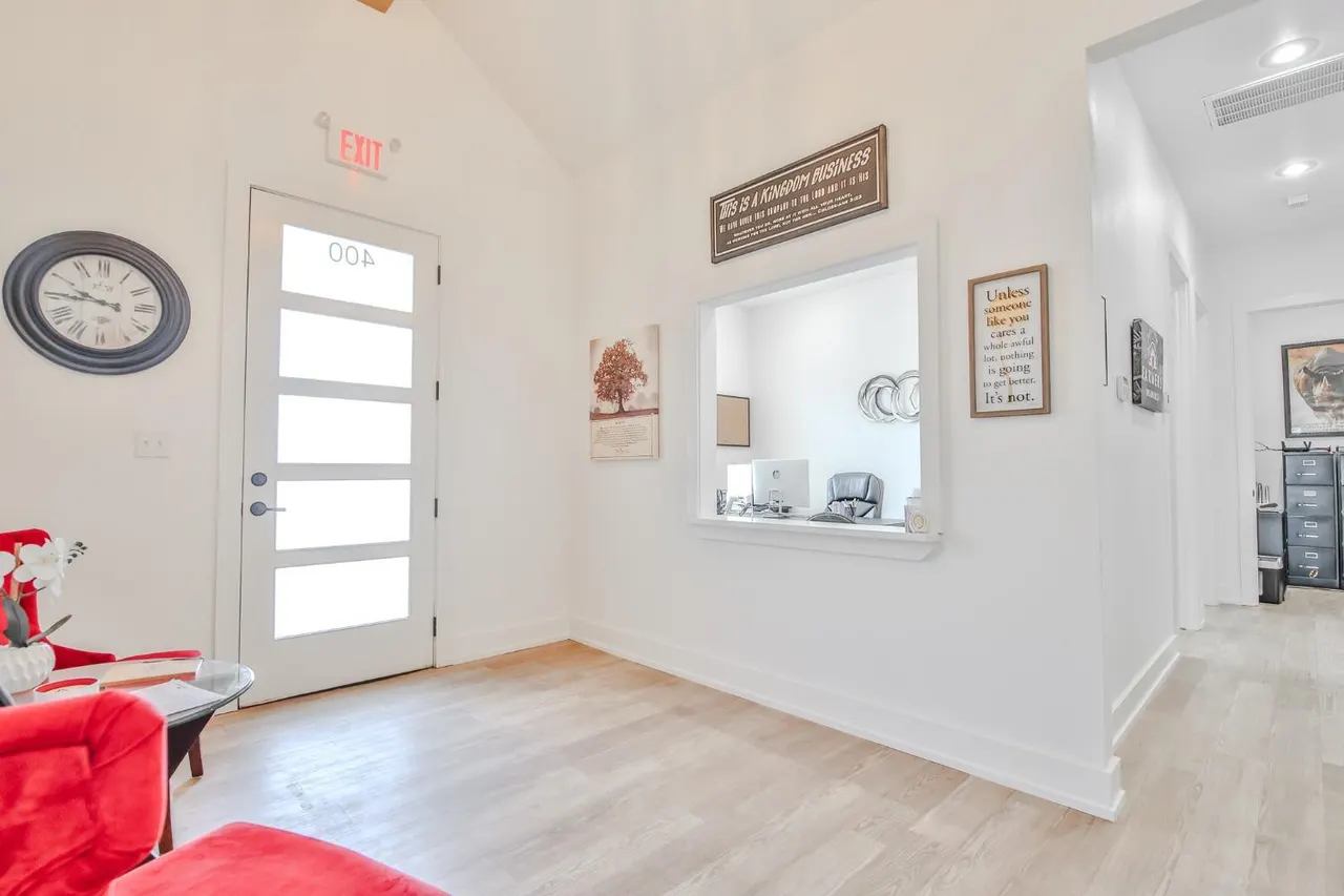 Photo 14 — 6905 82nd Street, Lubbock, TX 79424
