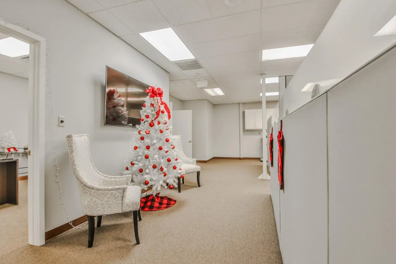 Photo 5 — 7727 Quaker Avenue, Lubbock, TX 79424