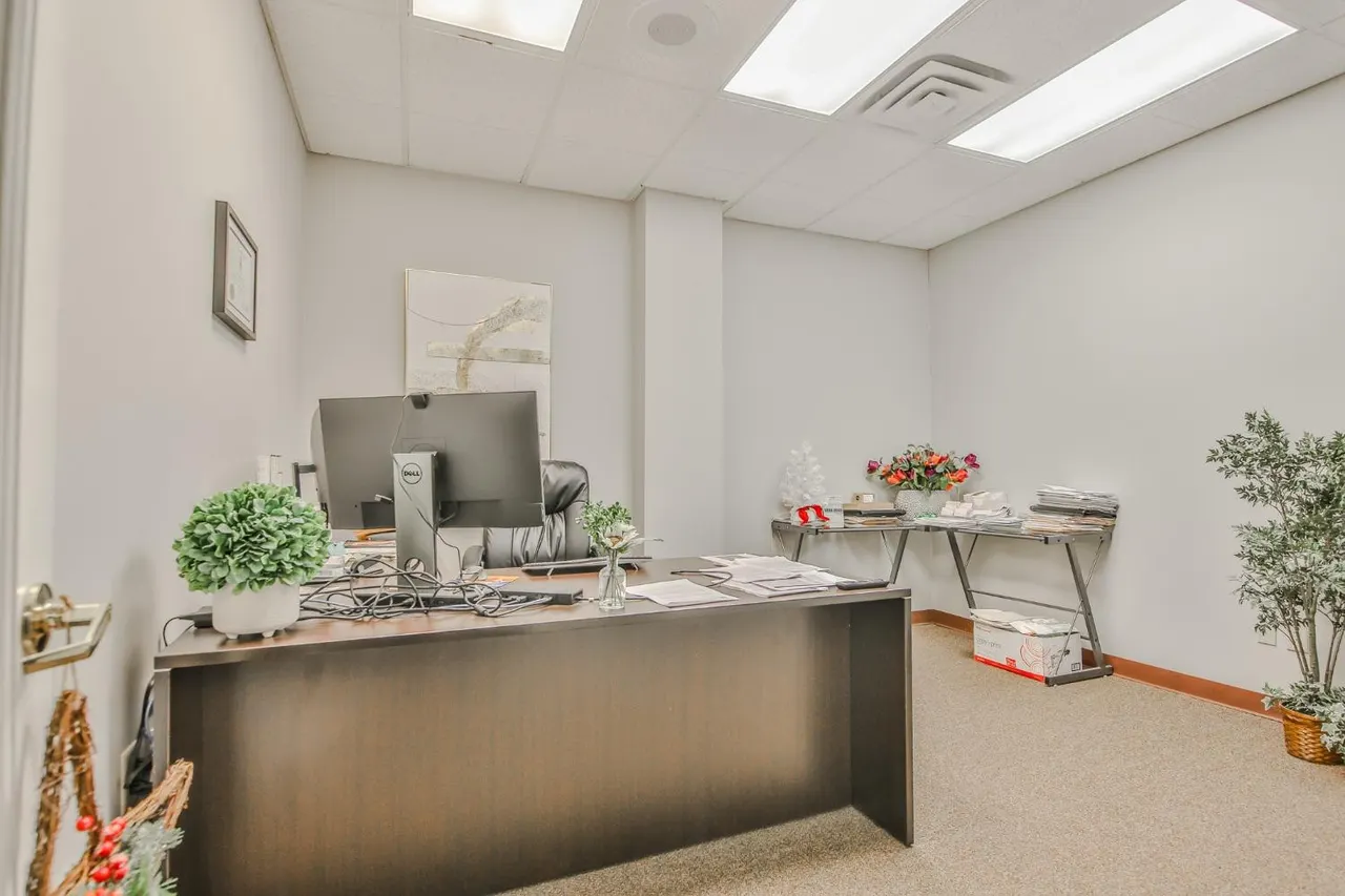 Photo 9 — 7727 Quaker Avenue, Lubbock, TX 79424