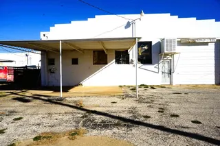 Sold home at 305 S 1st Street