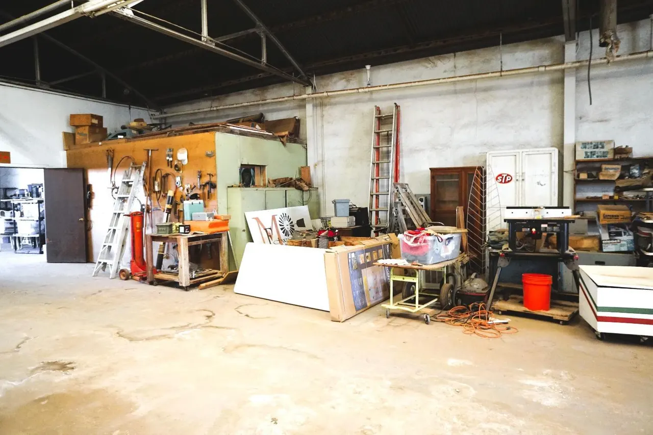 Photo 17 — 305 S 1st Street, Brownfield, TX 79316