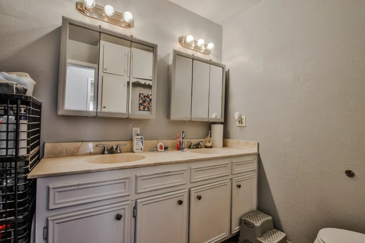 Photo 7 — 3006 37th Street, Lubbock, TX 79413